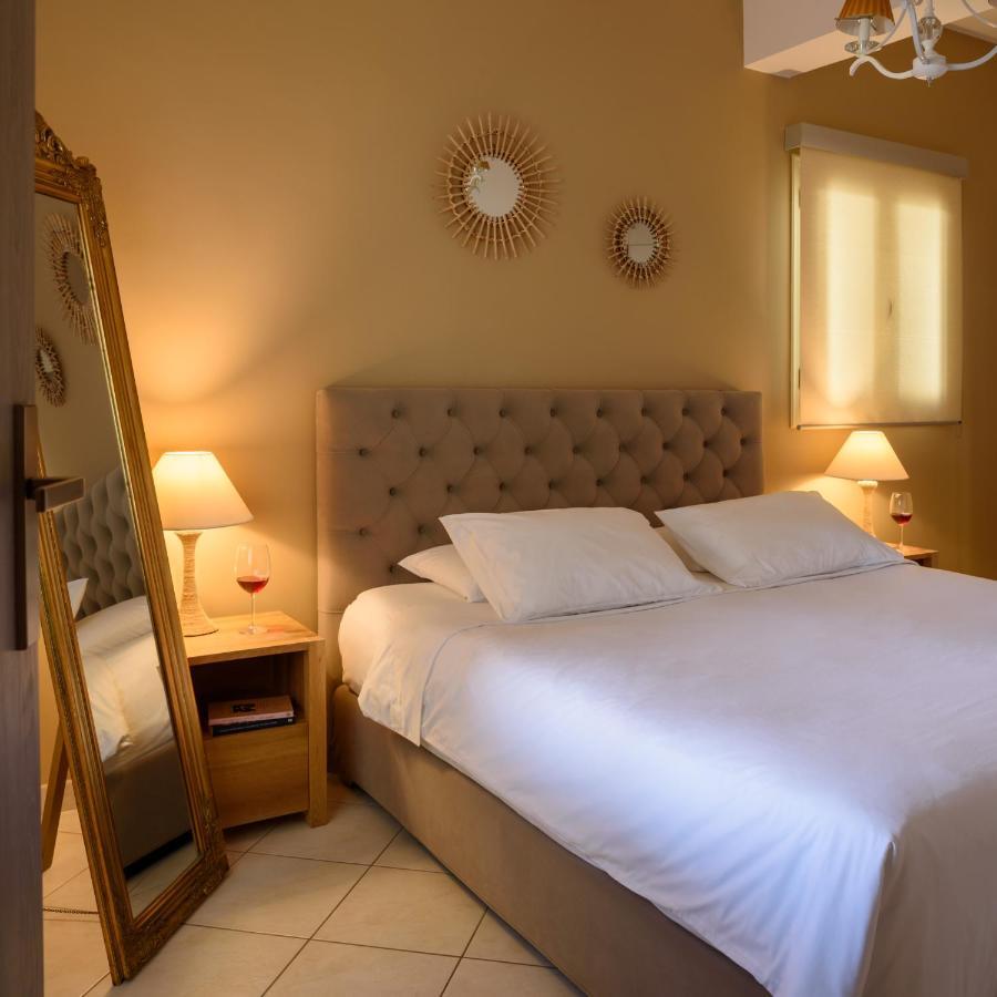 Suite Home Santorini Fira  Exterior photo