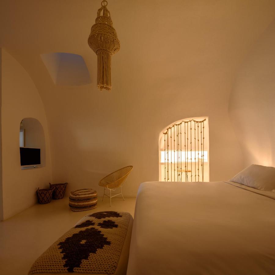 Suite Home Santorini Fira  Exterior photo