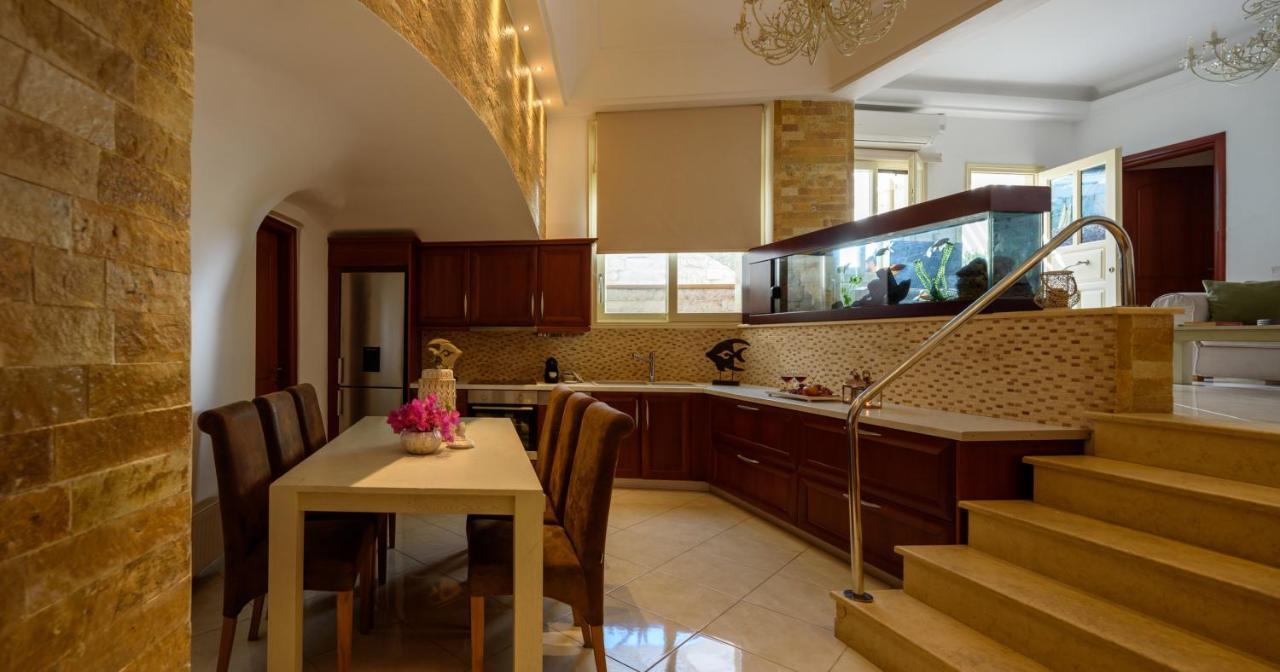 Suite Home Santorini Fira  Exterior photo